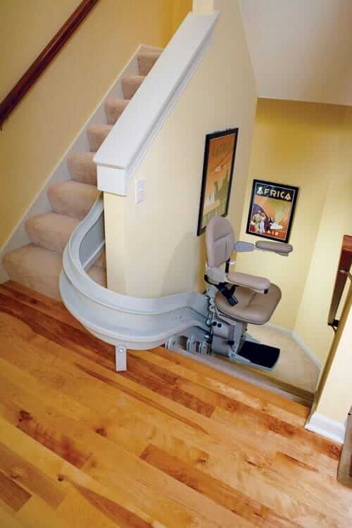 curved-stair-lift