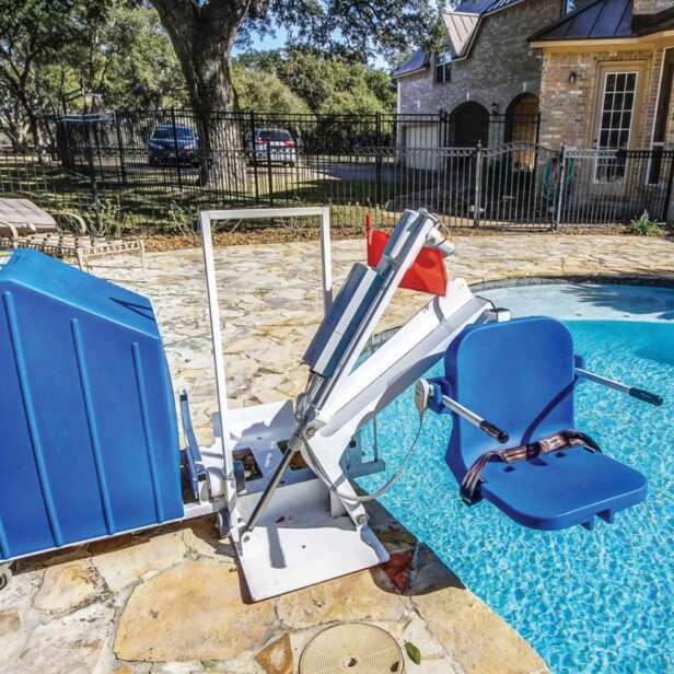 Aqua Creek Patriot Portable Pool Lift.